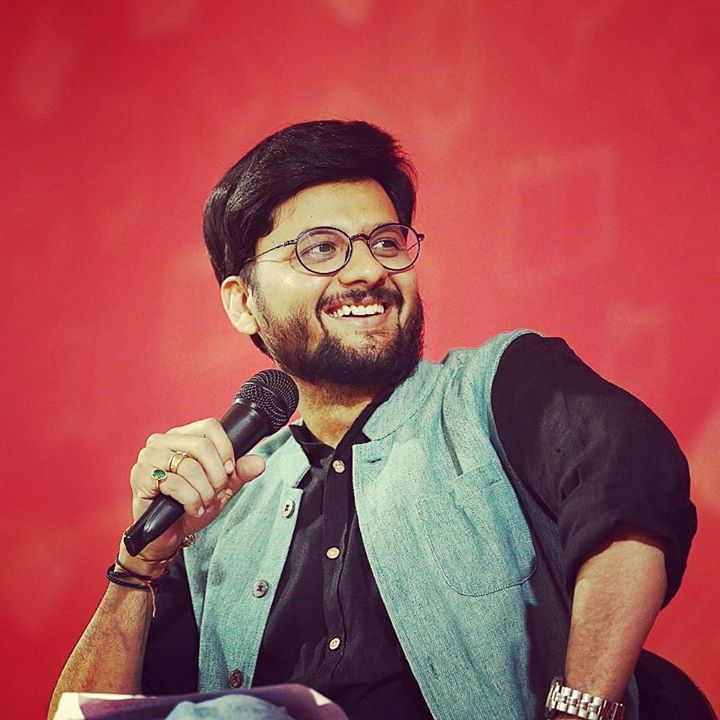 Smile and the world will smile with you!

Pics courtesy: Harshendu's photography

#smile #ting #candid #dhvanit