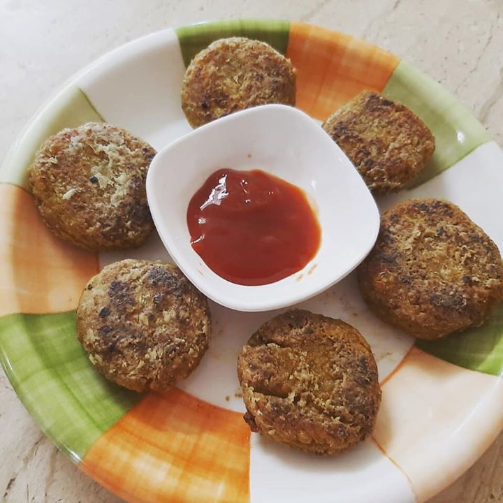 Chef Dhvanit presents Veg Galouti Kebab made of Horse Gram (કળથી).    

મને લાગે છે મારે રસોઈ જોકી બની જવું જોઈએ! 

#rjdhvanit #ahmedabad #gujarat #food