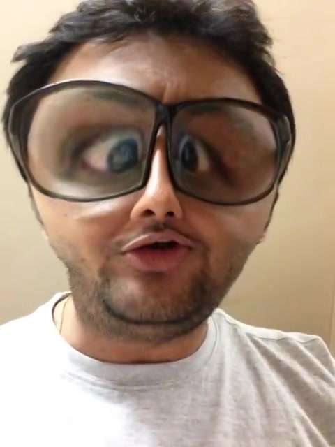 :: હà«àª‚ છà«àª‚ નકામો. અને આ છે મારો નકામો મà«àªµà«€ રીવà«àª¯à« :: #NaKaMo = Natwar Kantilal Modi 
#Calendargirls