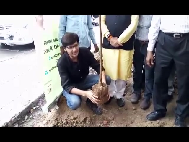 Went to Vatva GIDC industrial area. We are planting 3000 tree saplings over a span of three days. Thanks to GCCI. 

I planted a sapling in the esteemed presence of Mayor Gautam Shah. 

#treeidiots #treeidiot #treeplantation