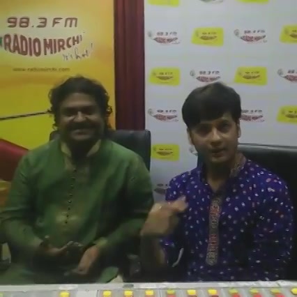 Live Mor Bani Thangaat with Osman Mir!!

#Passport #Garbo Fun chat with  Malhar and Anna.