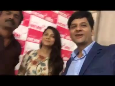રંગીલà«àª‚ રાજકોટ! 
It was a super fun day! 
#press #rajkot #vitaminshe #gujaratifilm #promotions Bhakti Kubavat Mirchi RJ Sheetal Mirchi RJ Mita Rj Samir @akash trivedi