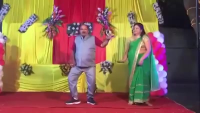 This viral video will pump in your energy for the #weekend and will definitely make you a fan of this uncle and his moves!

He is Sanjeev Srivastava, a fan of @govinda_herono1 and he has been dancing since 80s and has won dance competitions too.

#dance #dancing #govinda #viral #video #viralvideo