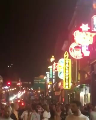 This is how people enjoy #nightlife in #Nashville which is the music capital of #america

#throwback #flashback #US #USdiaries #dhvanit #travel #traveldiaries #travelgram #music #nightout