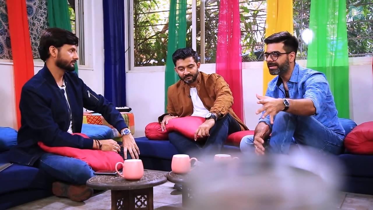 :: #jalsapartywithdhvanit Uncut Episode 2 ::

We've all grooved to Sachin Jigar's tunes right from childhood! But where did their journey in the industry start? Dhvanit gets candid with the dynamic duo!

#jalsaparty #dhvanit #sachinjigar #webseries #gujarati Sachin Jigar