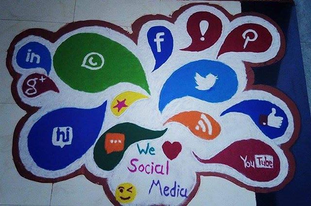 :: New Rangoli I saw this Diwali 03 :: Social Media Rangoli

इसे कहते हैं सोश्यल मिडिया की दीवानगी !

#rangoli #diwali2015 #socialmedia #facebook #twitter #hike #whatsapp #googleplus #colors #youtube