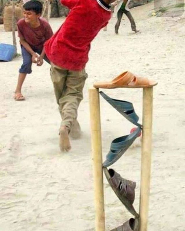 #Winter #Sunday #morning are the best to play #gully #cricket!! #stumps #mornings #winterishere #kids #playtime #winter2015 #bails #shoes #chappal #nostalgia #jugaad