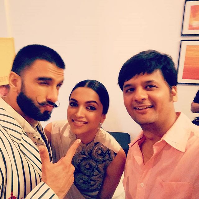 #Selfie with Deepu-Ranveer

#ranveersingh #deepikapadukone #bajiraomastani #bajiraomastanion18thdec