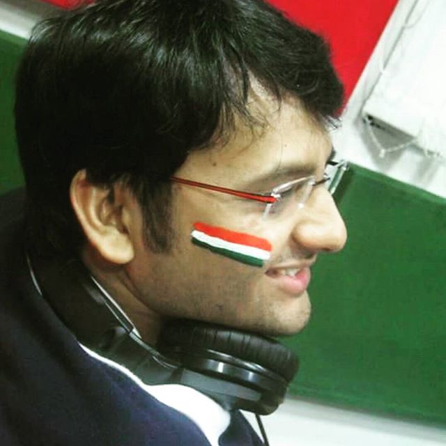 #throwback to the World Cup 2011 finale between #india and #pakistan

Hope you guys are all set for the big game tonite!

#bleedblue #tricolor #t20 #wct20 #worldcup #cricket #matchday #goindia #jersey #twenty20 #worldcup2016