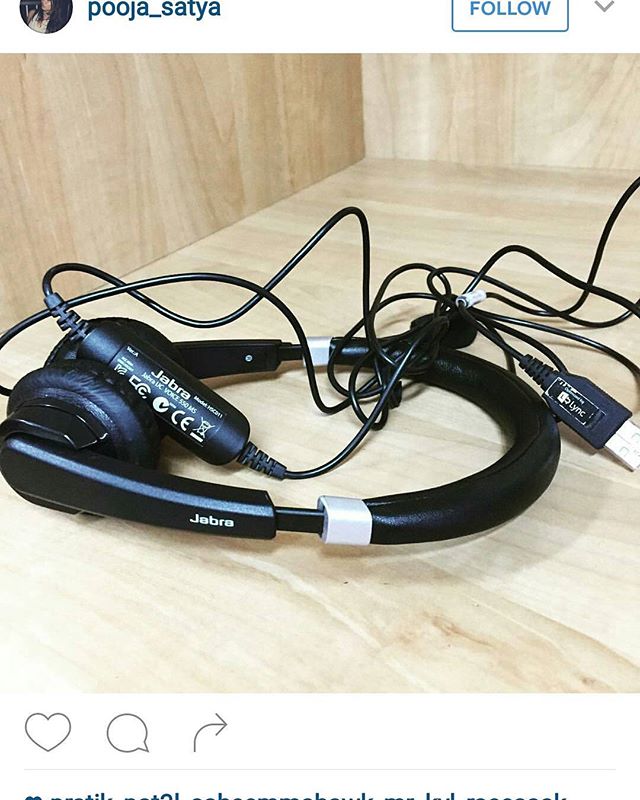 After #jabra charger, presenting jabra headphones
Thank you @pooja_satya for sharing this picture.

#jabrafan #fan #fanthemovie #fanthefilm #srk #shahrukh #shahrukhkhan #headset @iamsrk