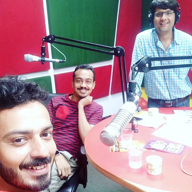 Morning chat with @dhwanigautam (director of tuu toh gayo) and @cinemanabhishek (producer of wrong side raju) on the revolution in #gujarati cinema. 
You can check out our Facebook live here: https://m.facebook.com/story.php?story_fbid=10153592923305834&id=81800370833
#urbangujaratimovie #gujaratimovie