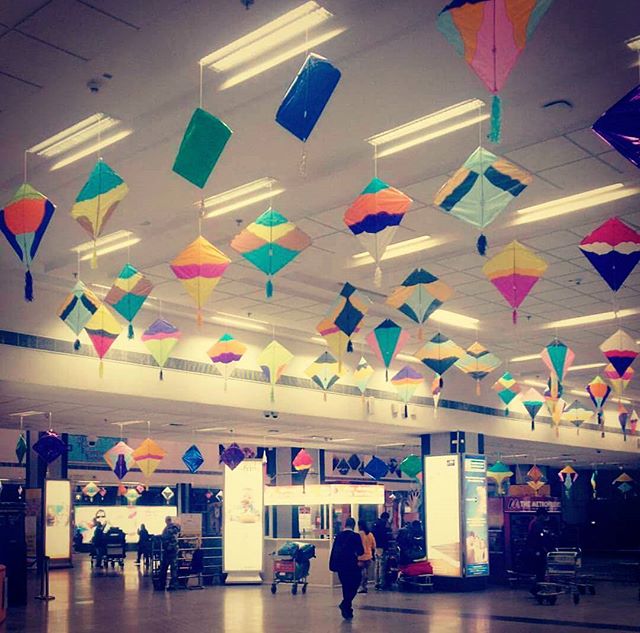 This is how the #ahmedabad #airport look likes today!!
Pic courtesy: Jenil Malavia 
#happy #uttarayan #uttarayan2017 #kite #kites