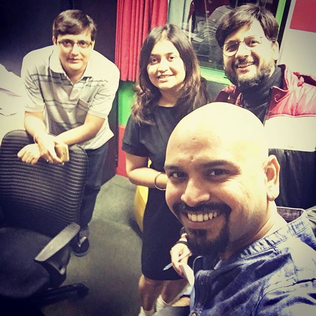 Trust me it has some best numbers.. Had fun recording a new #guitarguruvaar with @iyashitaasharma @khandekars @darshandwivedi

#guitar #dhvanit #unplugged