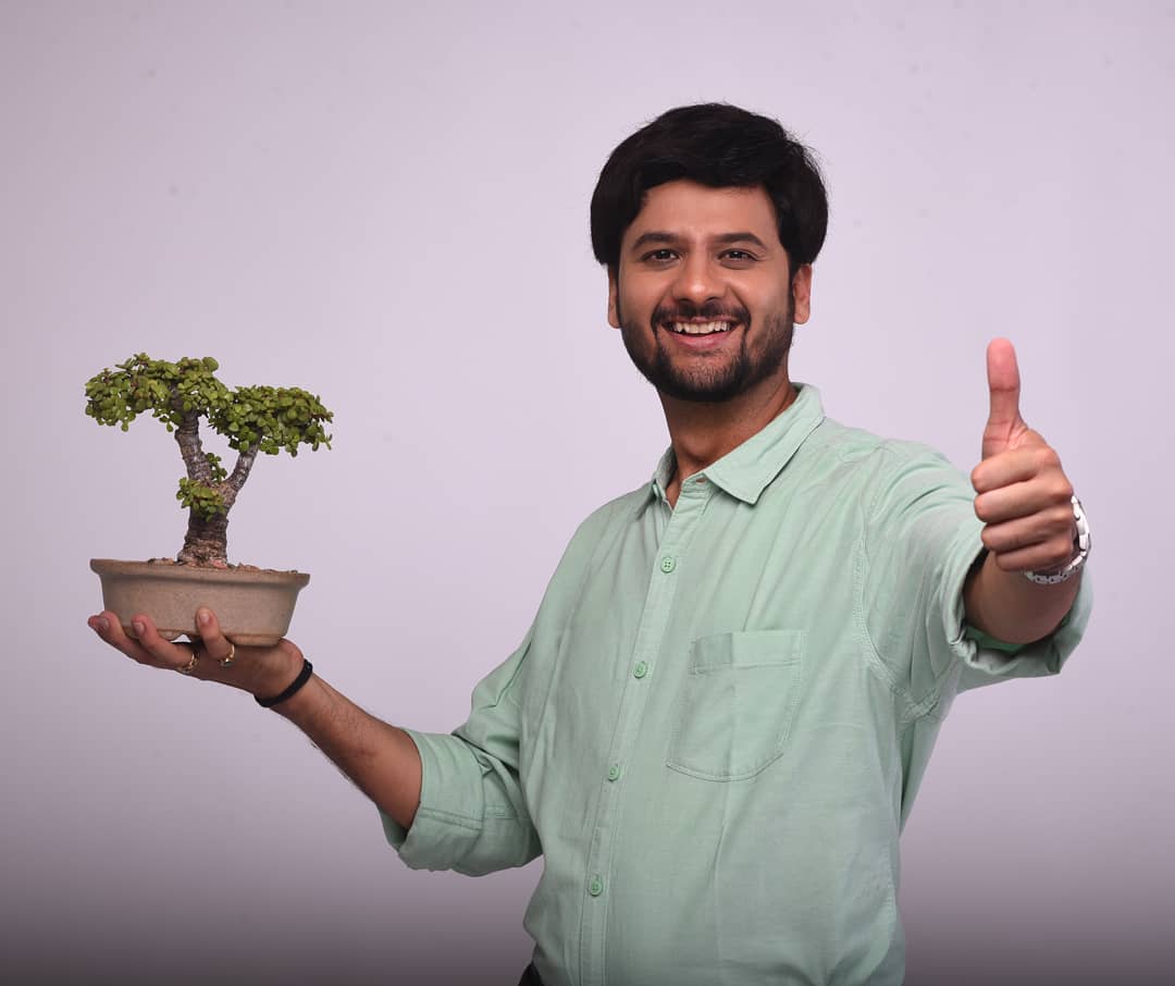 1 लाख થશે? Thumbs up કે thumbs down?
धक धक..धक धक.. Counting खतम होने आया है! #mirchitreeidiot #pedmandhvanit #ahmedabad #trees

Pic courtesy: @malharjani and team