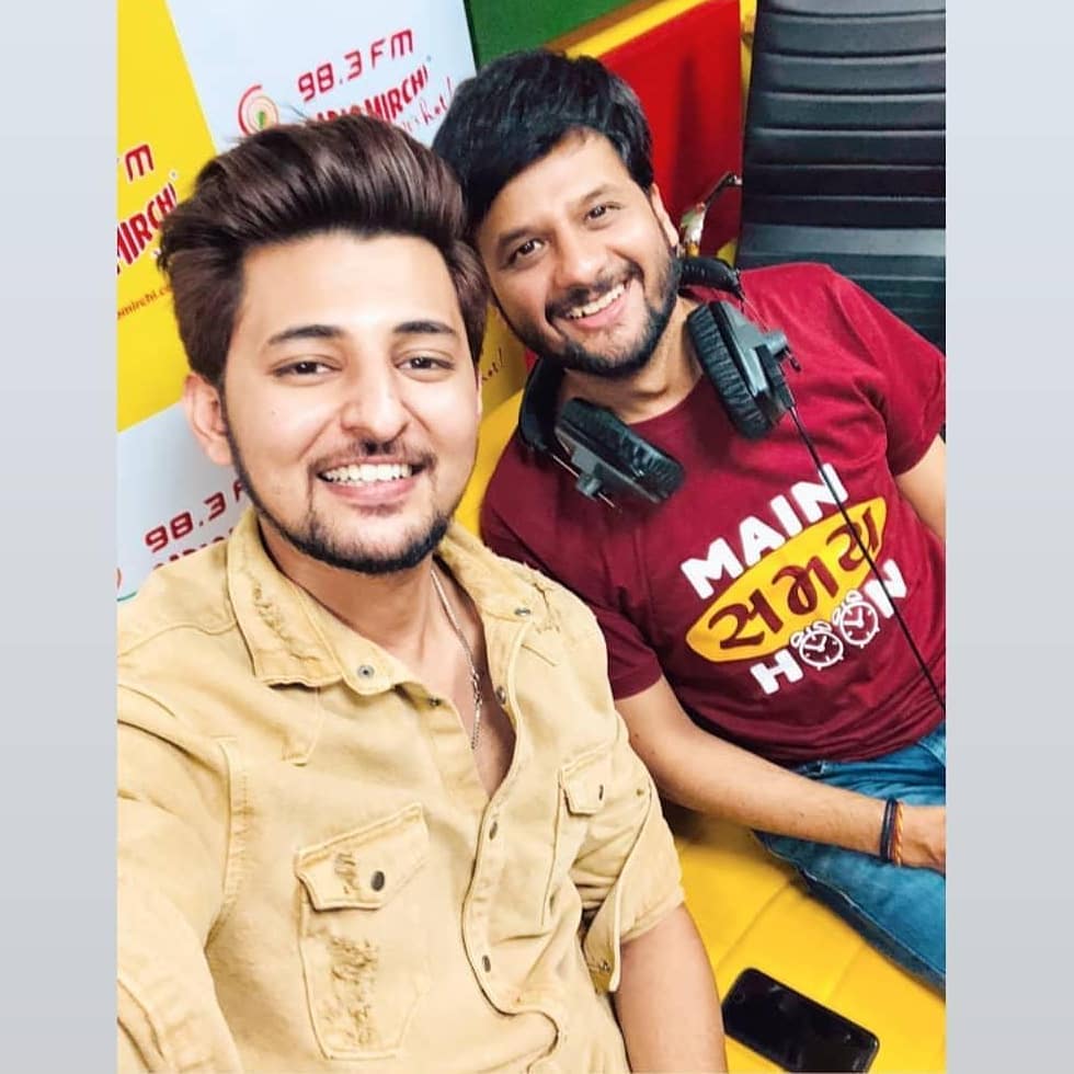 ये rockstar दर्शन है और मैं समय हूँ! @darshanravaldz

#darshanraval #spreadlove #dodin #chogada