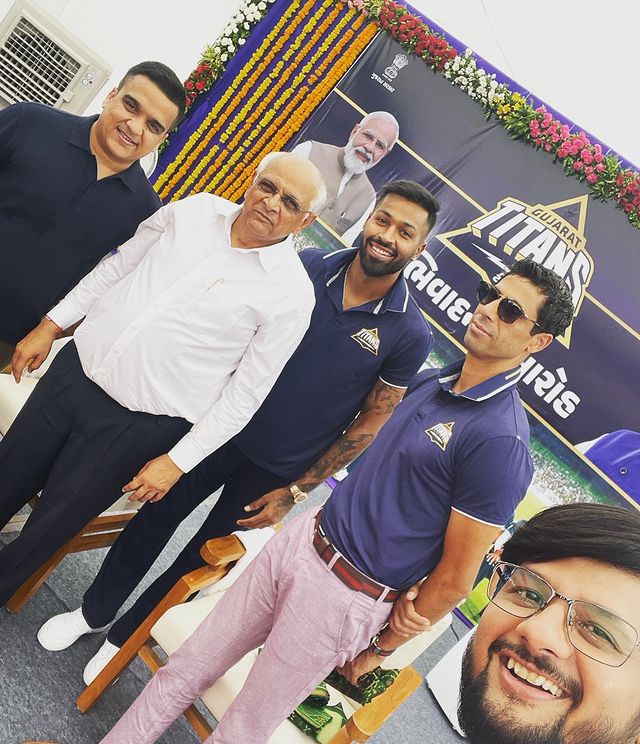 Happy to host the felicitation of Gujarat Titans at CM House today! 

Kudos to Hardik Pandya and team! 

#aavade @gujarat_titans 

@bhupendrapbjp @cmogujarat @iharshsanghavi @hardikpandya93 @ashish.nehra64 #gujarat #gandhinagar #ahmedabad #gujarati #cricket #ipl #ipl2022