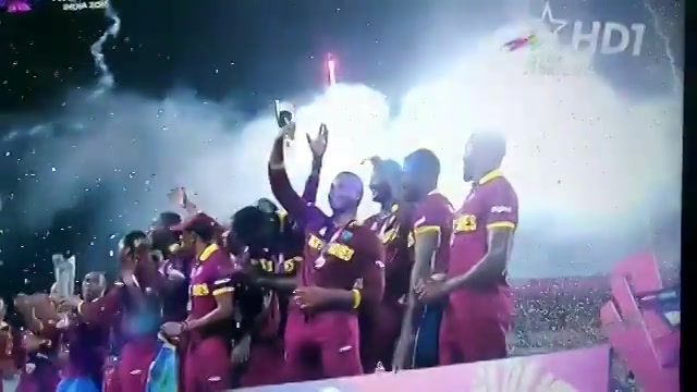 Champion dance after the win!! #wt20 #engvswi #worldcup #westindies @djbravo47 @chrisgayle333