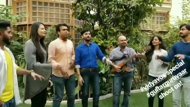 Gearing up for #vidyavox special #guitarguruvaar with my Fusion Five and my friend on guitar @khandekars (video coming out soon) 
Vidya Vox concert happening in #ahmedabad on 26th November. Book your tickets now from bookmyshow 
Vidya Vox #amdavad #concer