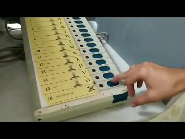 Once again showing how EVM and VVPAT work and how you would need to Vote

#vvpat #vote #voting #elections #gujaratelection