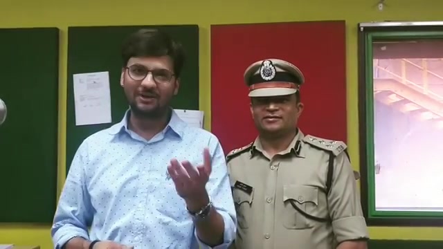 Any problems related to traffic? DM me and the joint commissioner of Police, Ashokkumar Yadav will try to resolve it!

#ahmedabad #traffic #parking #police