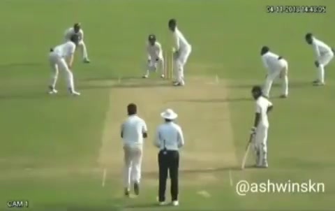 આ delivery નું નામ શું રાખીશુ? The most talked about bowling since yesterday!

#cricket #bowling #viral #video #viralvideo #cricket🏏