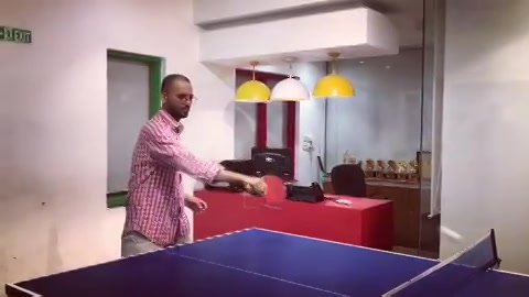 આ ડાબા હાથનો ખેલ છે! 🤚 
When I played Table Tennis 📠with the left hand! Ambidextrous anyone?
Day 3 of Celebrating the Joy of ‘First Time’! #pehlibaar #firsttime #firsttimevoters