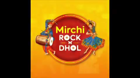 :: રેઇનકોટ ઓઢું ઓઢું ને ઉડી જાય! :: .
.
.
@mirchi_rockndhol @officialbankofbaroda .
.
.
.
#gujarat #ahmedabad #surat #baroda #rajkot #bharuch #bhavnagar #palanpur #navratri #navratri2019 #garba #monsoon #rain