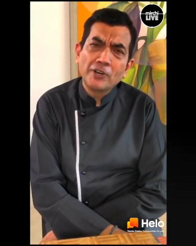 This Mother's Day lets learn to cook Healthy Food for your Mom's with the Celebrity Chef Sanjeev Kapoor only on the Official Mirchi Account with your favourite RJ Dhvanit on Helo App aaj shaam 7 baje se.

Download karein Helo App aur #HeloLivePeMilo 
@helo_indiaofficial @sanjeevkapoor @radiomirchi #RadioMirchi #MirchiLive #StayHomeWithMirchi