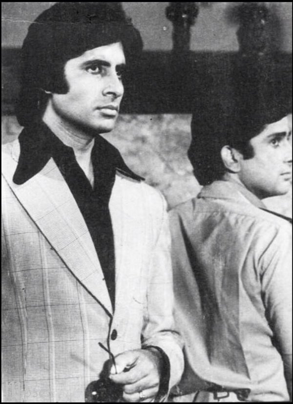 RT @MosesSapir: Amitabh ji & Shashi ji - 
Vijay aur Ravi http://t.co/o9qxOODFXb #DadaSahebPhalkeAwardShashiKapoor @SrBachchan