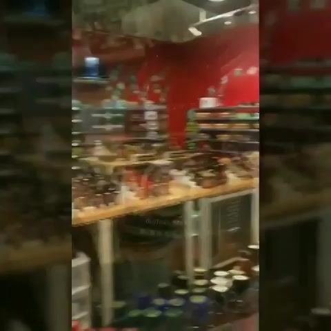 સખત spicy મરચું ખાધું! Visted a shop full of spices
#Nashville #US #USdiaries #america #travel #traveldiaries #travelgram #spices #chilli https://t.co/UfV1Lwmd6W