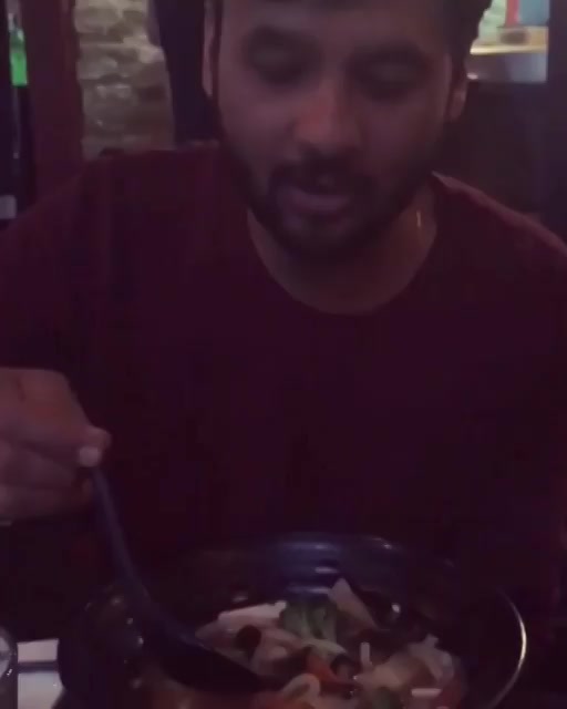 Had dinner at a Japanese restaurant called Sushi Tri with my college mate Parth Banker n his family in San Francisco 
#Japanese #food #japanesefood #sushi #US #USdiaries #america #travel #traveldiaries #travelgram https://t.co/vtlQoJEi6X