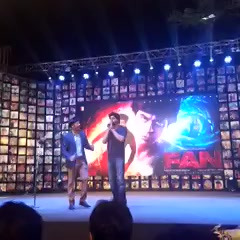 RT @filmfare: .@iamsrk turns into #KuchKuchHotaHai's Rahul at the #FANTrailerLaunch. https://t.co/PmT7jvGANS