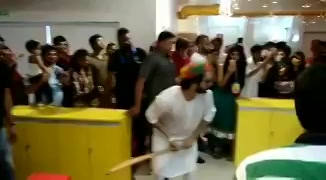 @Varun_dvn had great fun playing cricket with you at #mirchi office in #ahmedabad #judwaa2inahmedabad https://t.co/EC96AQlASX