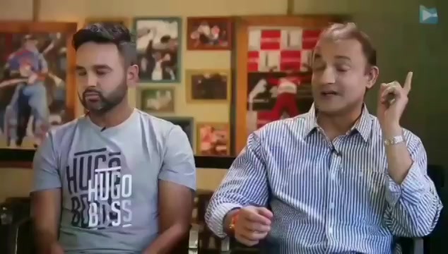 #parthivpatel doesn't have a finger? Did you know that? Watch full video here: https://t.co/uKCczv1ZtC
@parthiv9 #IPL2018 #jalsapartywithdhvanit #dhvanit https://t.co/Fjo85IcLCE