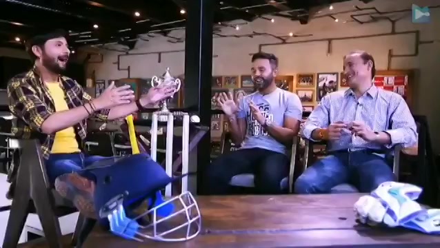 @parthiv9 tells us who is his 3am cricketing friend.. Watch the full video here: 
https://t.co/uKCczv1ZtC
#parthivpatel #jalsapartywithdhvanit #dhvanit #IPL2018 #IPL #IPL11 #IPL18 https://t.co/6vjZaJRwMM