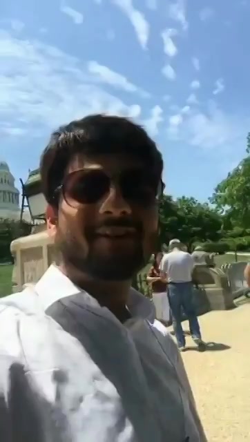 At capital hill with my fellow #FPCTours2018 participants & these girls have some questions for me.. #washingtondc #washington #travel #traveldiaries #travelgram #US #USdairies #dhvanit #capitalhill https://t.co/lV1FCqKwM2